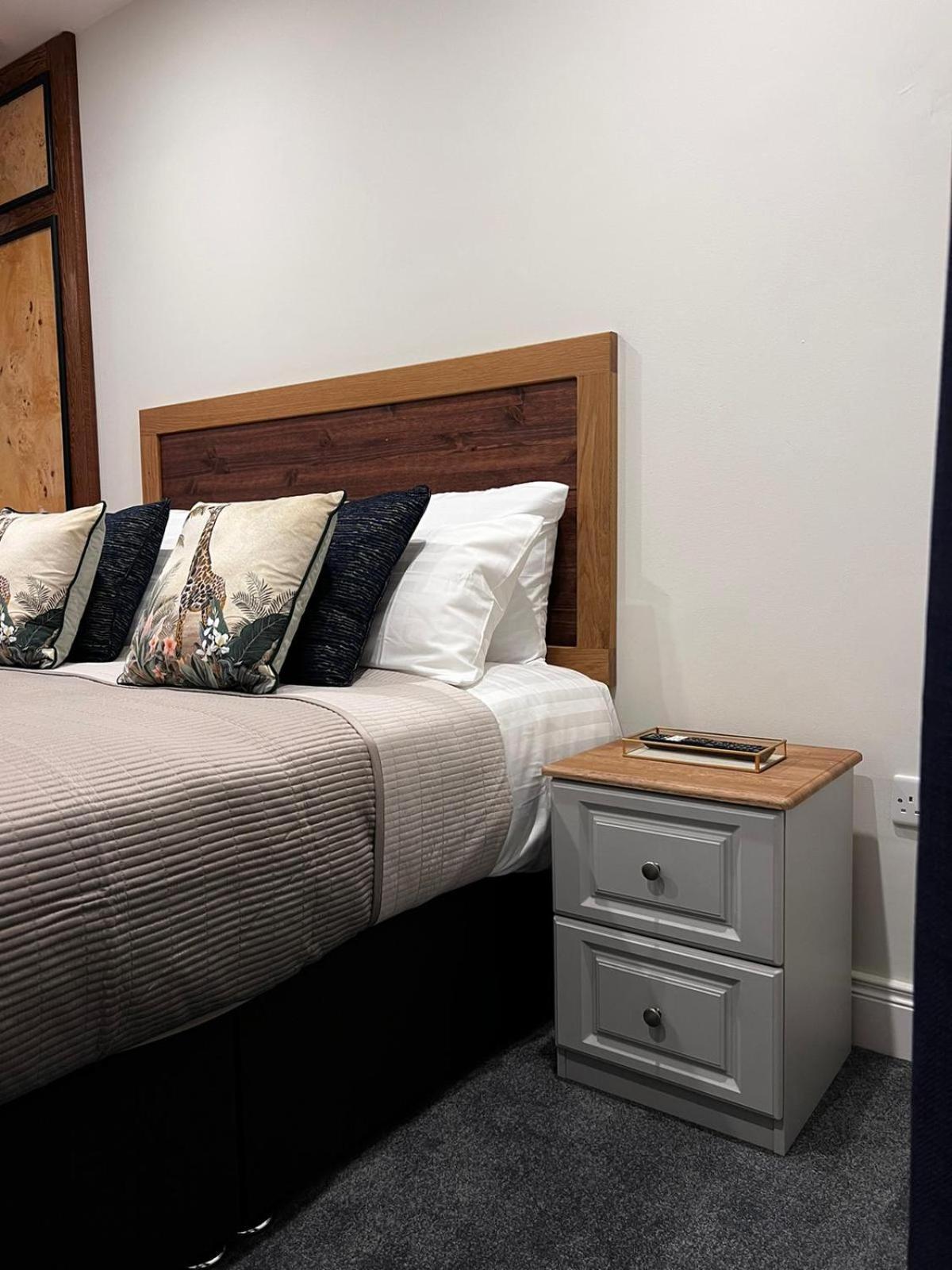 53 Luxury Rooms Maynooth Kültér fotó